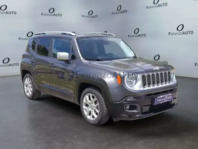 Usata Jeep Renegade Limited 140 CV (102 kW) 2016 Grigio SUV