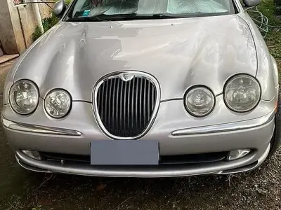 Usata Jaguar S-Type S 200 CV (147 kW) 2002 Giallo Berlina