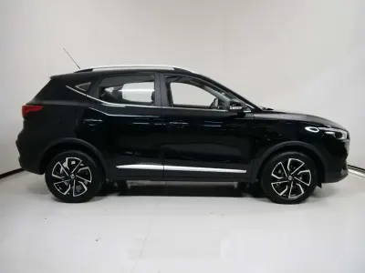 Usata MG ZS Luxury 106 CV (77 kW) 2025 Nero SUV