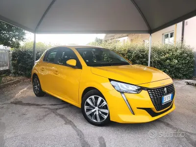 Usata Peugeot 208 75 CV (55 kW) 2020 Giallo Utilitaria