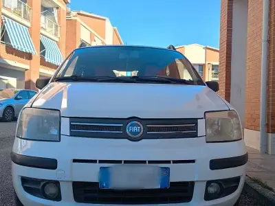 Usata Fiat Panda Dynamic 69 CV (50 kW) 2006 Bianco Utilitaria