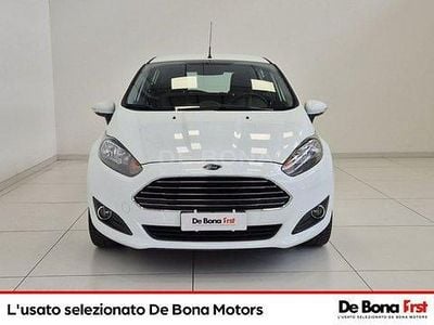 Usata Ford Fiesta 95 CV (69 kW) 2016 Bianco Utilitaria