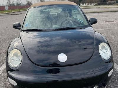 Usata VW New Beetle 102 CV (75 kW) 2005 Nero Utilitaria