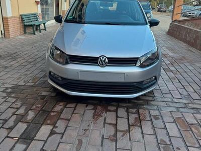 Usata VW Polo Comfortline 74 CV (54 kW) 2016 Argento Berlina