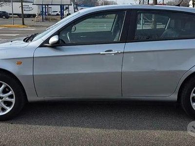 Usata Alfa Romeo 147 120 CV (88 kW) 2002 Utilitaria