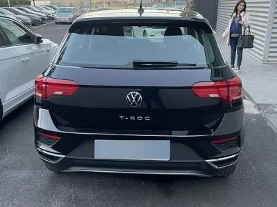 Usata VW T-Roc Business 116 CV (85 kW) 2021 Nero SUV