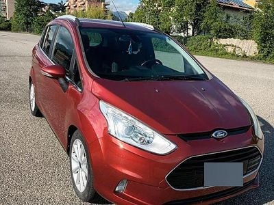 Begagnad Ford B-MAX Titanium 95 HK (69 kW) 2016 Röd Minibuss