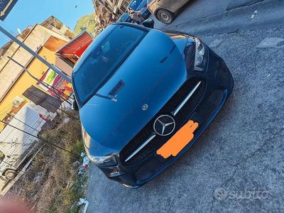 Usata Mercedes A180 2019 Blu Berlina