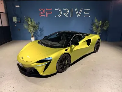 Usata McLaren Artura 680 CV (500 kW) 2022 Verde Coupé