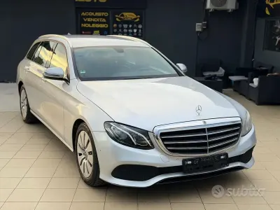 Gebraucht Mercedes E200 Executive 160 PS (117 kW) 2019 Grau Kombi