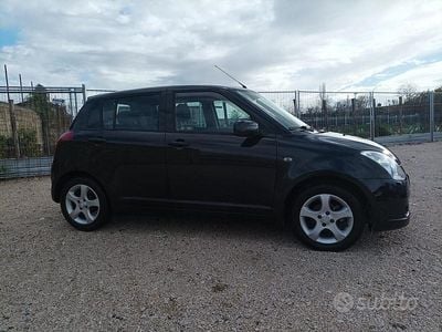 Usata Suzuki Swift GLX 92 CV (67 kW) 2007 Nero Utilitaria