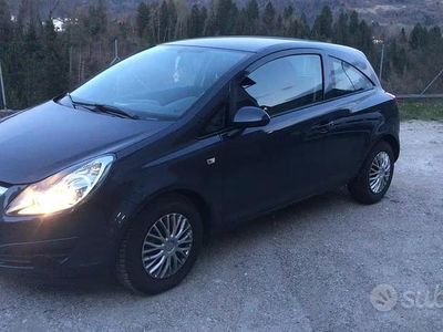 Usata Opel Corsa 2008 Blu Utilitaria