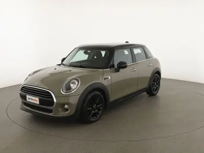 Usata Mini Cooper 135 CV (99 kW) 2018 Beige Utilitaria