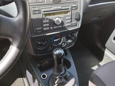 Usata Ford Fiesta 2008 Grigio Utilitaria