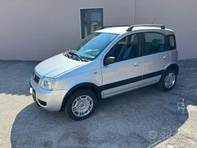Usata Fiat Panda Climbing 60 CV (44 kW) 2008 Grigio Utilitaria