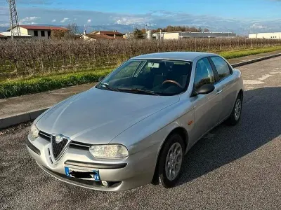 Usata Alfa Romeo 156 105 CV (77 kW) 1999 Grigio Berlina
