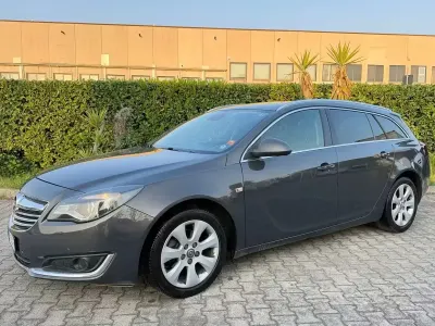 Gebraucht Opel Insignia Cosmo 131 PS (96 kW) 2015 Grau Kombi