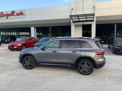 Mercedes GLB200