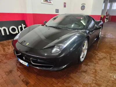Usata Ferrari 458 570 CV (419 kW) 2010 Nero Coupé