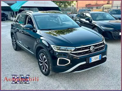 Usata VW T-Roc Style 116 CV (85 kW) 2024 Nero SUV