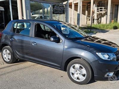 Usata Dacia Sandero Stepway 75 CV (55 kW) 2020 Grigio Berlina