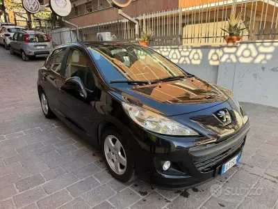 Usata Peugeot 207 Sport 68 CV (50 kW) 2010 Nero Utilitaria