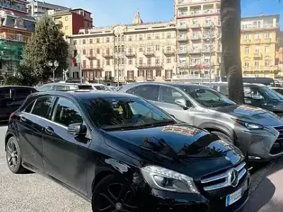 Usata Mercedes A200 136 CV (100 kW) 2016 Nero Utilitaria