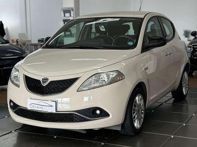 Usata Lancia Ypsilon Platinum 69 CV (50 kW) 2017 Beige Utilitaria