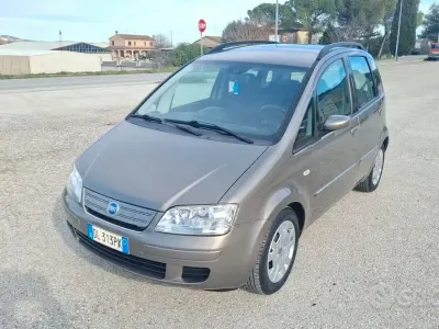 Usata Fiat Idea 90 CV (66 kW) 2007 Marrone Monovolume