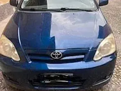 Usata Toyota Corolla 90 CV (66 kW) 2007 Bluazzurro Berlina