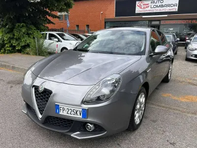 Usata Alfa Romeo Giulietta 120 CV (88 kW) 2018 Grigio Utilitaria