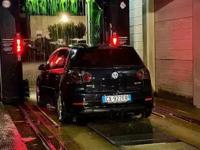 Usata VW Golf IV 115 CV (84 kW) 2005 Nero Berlina