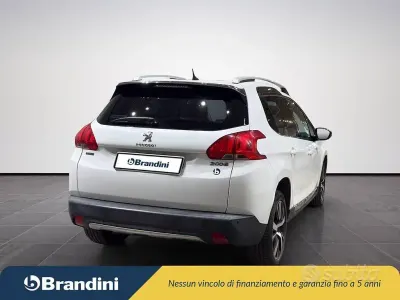 Usata Peugeot 2008 Allure 99 CV (72 kW) 2016 Bianco SUV