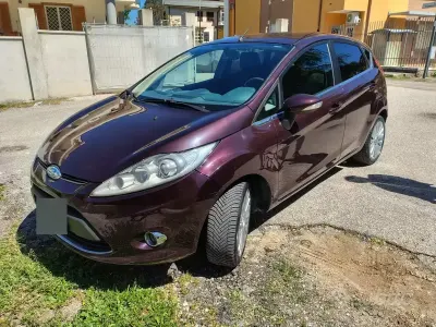 Usata Ford Fiesta 97 CV (71 kW) 2009 Berlina
