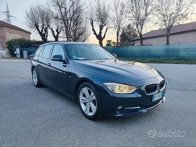 Usata BMW 316 Sport Line 116 CV (85 kW) 2013 Blu Station wagon