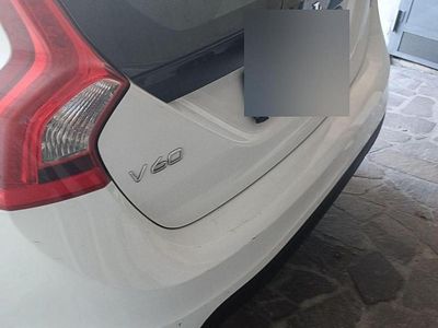 Usata Volvo V60 136 CV (100 kW) 2012 Bianco Station wagon