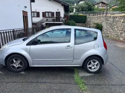 Usata Citroën C2 Exclusive 60 CV (44 kW) 2006 Grigio Utilitaria