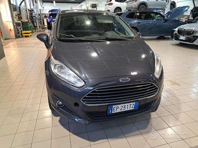 Usata Ford Fiesta 75 CV (55 kW) 2013 Blu Utilitaria