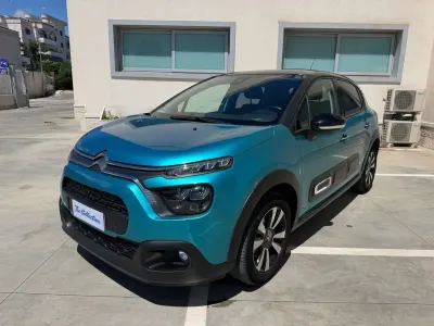 Usata Citroën C3 Shine 102 CV (75 kW) 2022 Turchese Utilitaria