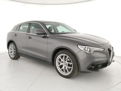 Usata Alfa Romeo Stelvio Super 179 CV (131 kW) 2017 Grigio SUV