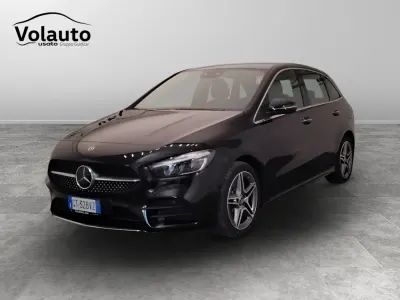 Usata Mercedes B250e AMG Line Premium 160 CV (117 kW) 2024 Nero Monovolume