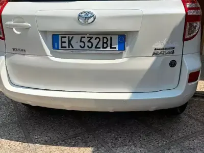 Usata Toyota RAV4 150 CV (110 kW) 2011 Bianco SUV