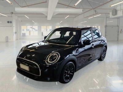 Begagnad Mini Cooper Classic 136 HK (100 kW) 2022 Svart Halvkombi