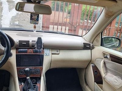 Occasion Mercedes C220 2006 Noir Berline