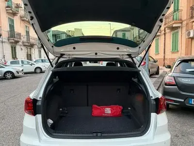 Usata Seat Arona 95 CV (69 kW) 2018 Bianco SUV