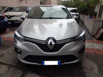 Usata Renault Clio V Intens 85 CV (62 kW) 2020 Argento Berlina