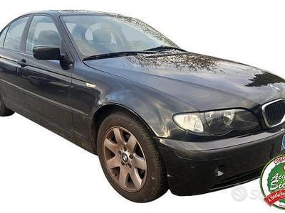 Usata BMW 318 143 CV (105 kW) 2003 Nero Berlina