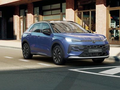 Nuova VW T-Roc Life 150 CV (110 kW) 2026 Celestial blue metallizzato nero SUV