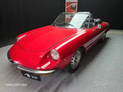 Usata Alfa Romeo Spider 117 CV (86 kW) 1993 Rosso Cabrio