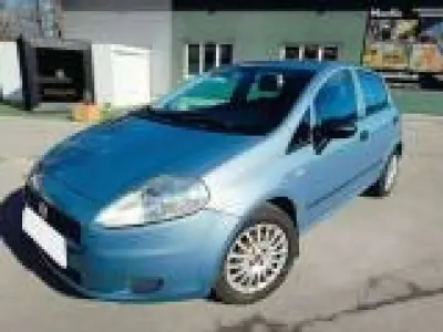 Usata Fiat Punto Classica 60 CV (44 kW) 2010 Azzurro Utilitaria